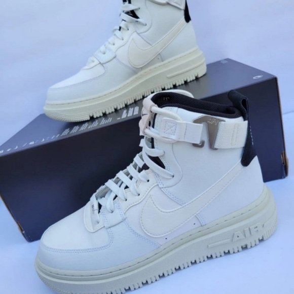 Womens af1 hI ut 2.0 boots - Picture 3 of 9